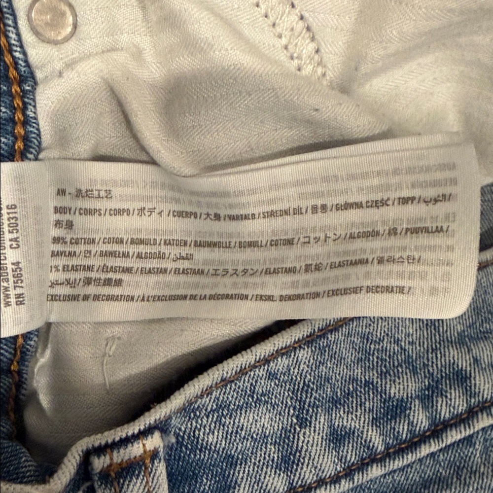 Abercrombie Ultra High Rise Ankle Straight Jeans Patch Distressed Sz 26 - Picture 7 of 7